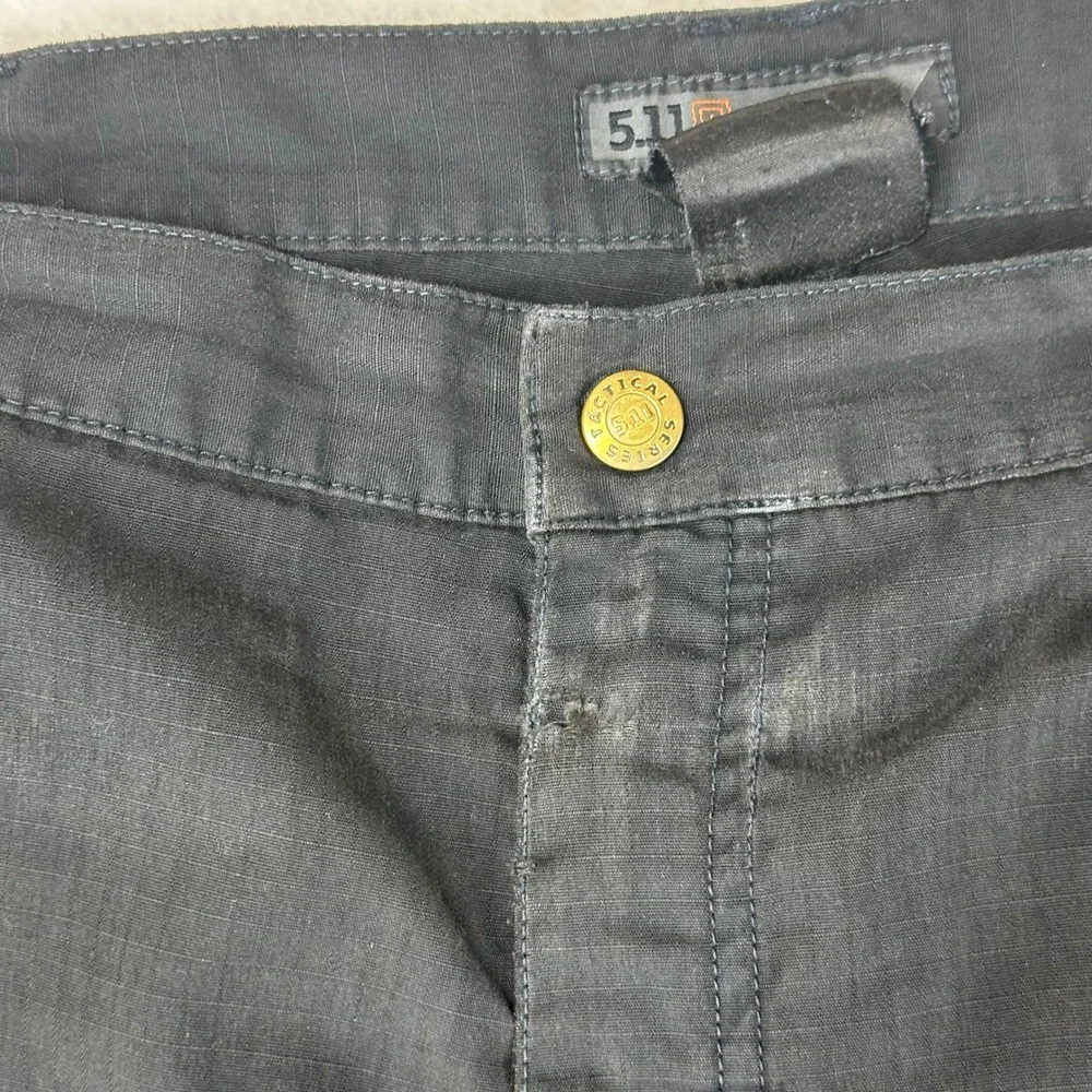 5.11 Tactical Cargo Pants Mens Relaxed 39x28 Black Utility Ripstop Workwear‎